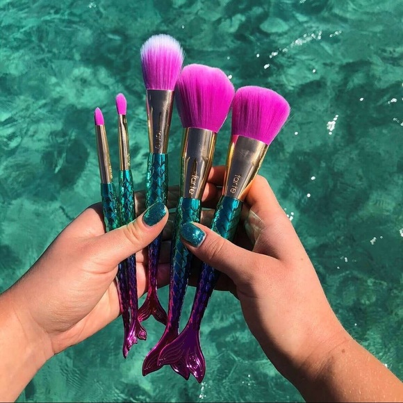 🧜🏼‍♀️tarte “Minutes to Mermaid” Brush Set - Picture 5 of 8
